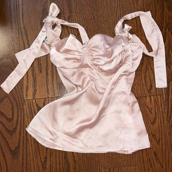 Missguided Satin Pink Champagne Tie Strap Bustier Top Sz 2 - Picture 2 of 4